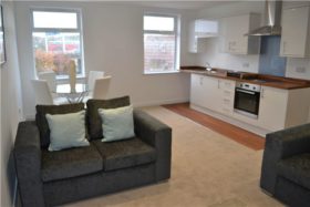 2 bedroom Flat for sale